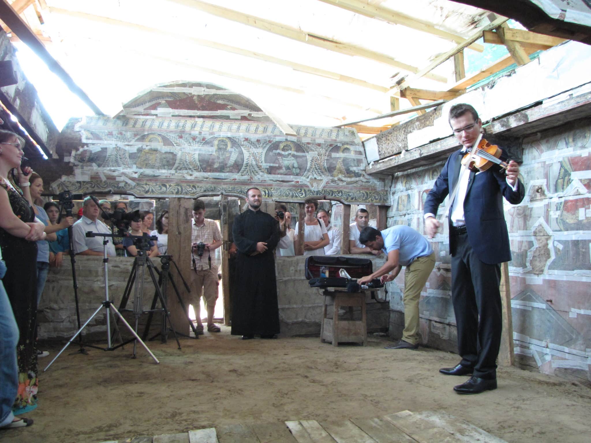 Alexandru Tomescu violin recital at Ursi