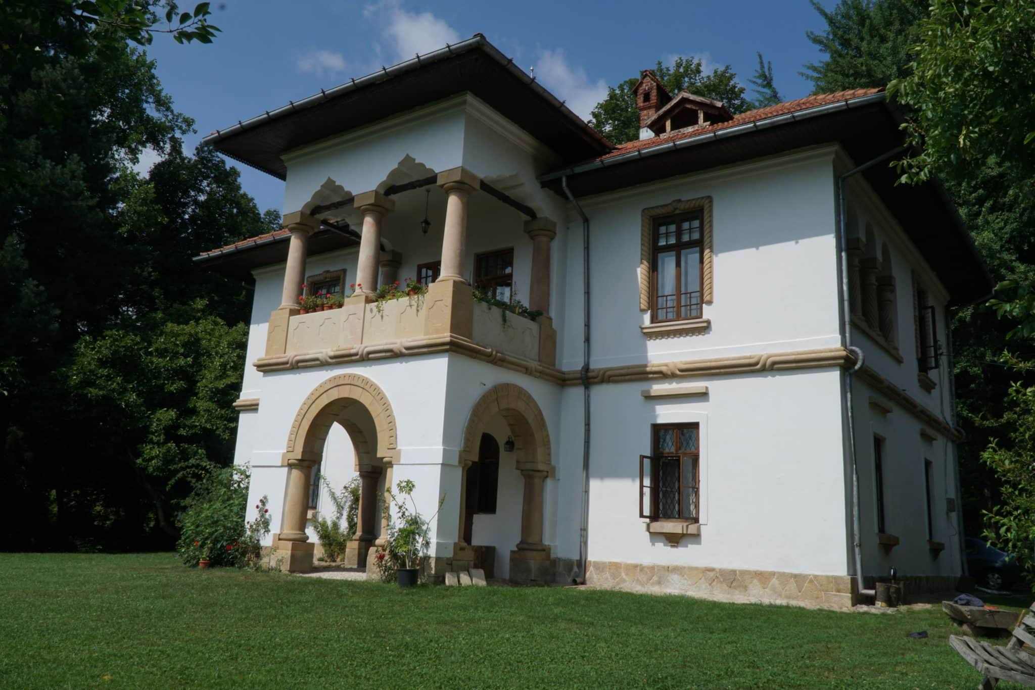 GOLESCU – LANDSCAPE OBSERVATORY – CREATIVE RESIDENCIES